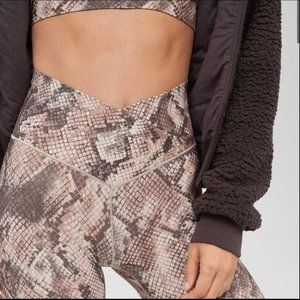 Aerie Real Me Crossover leggings size S NWT